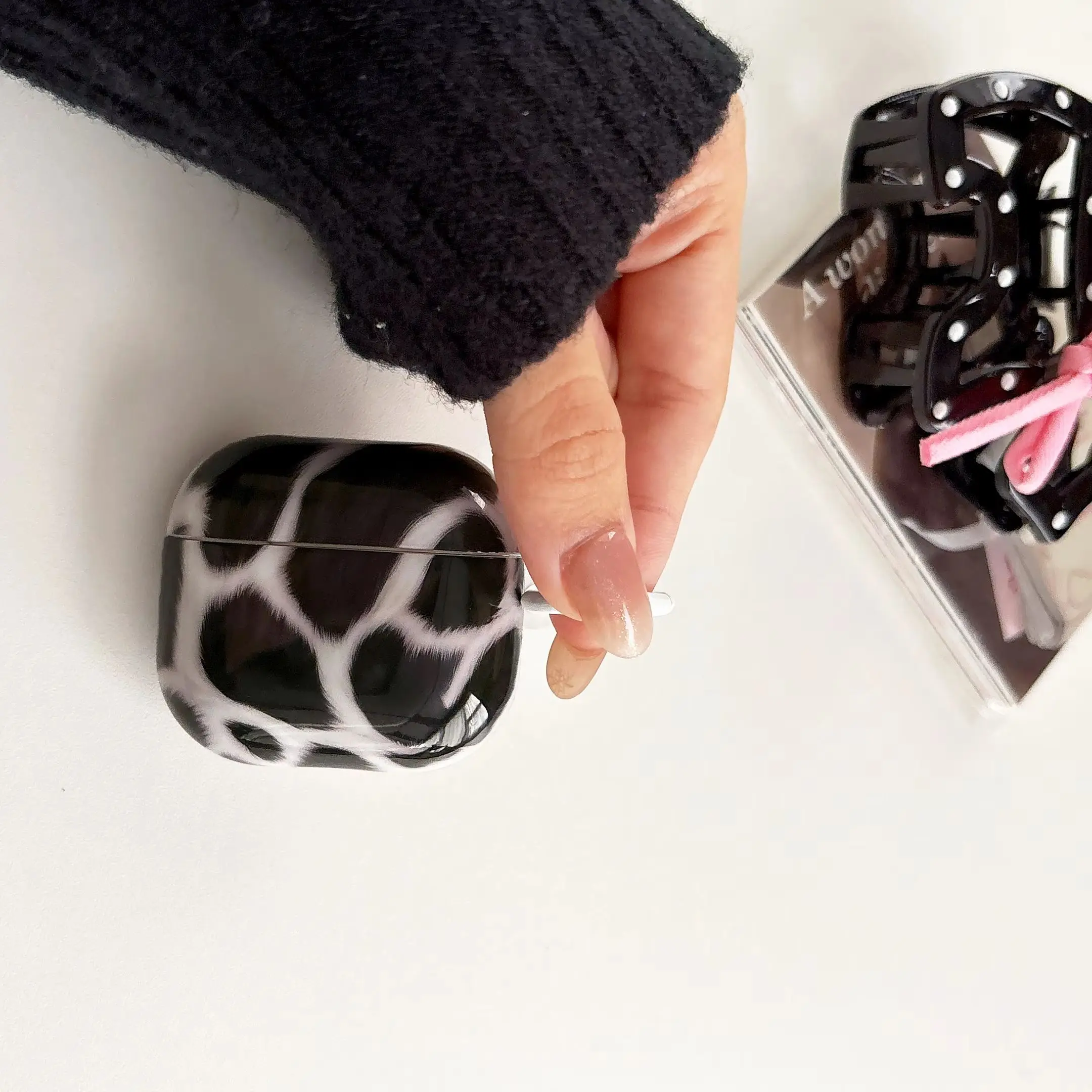 Black Animal Fur Rose Pink Leopard Print Pattern Glossy Protective Earphone Cover Case For AirPods 1 2 3 4 5 Pro Pro2 Pro3