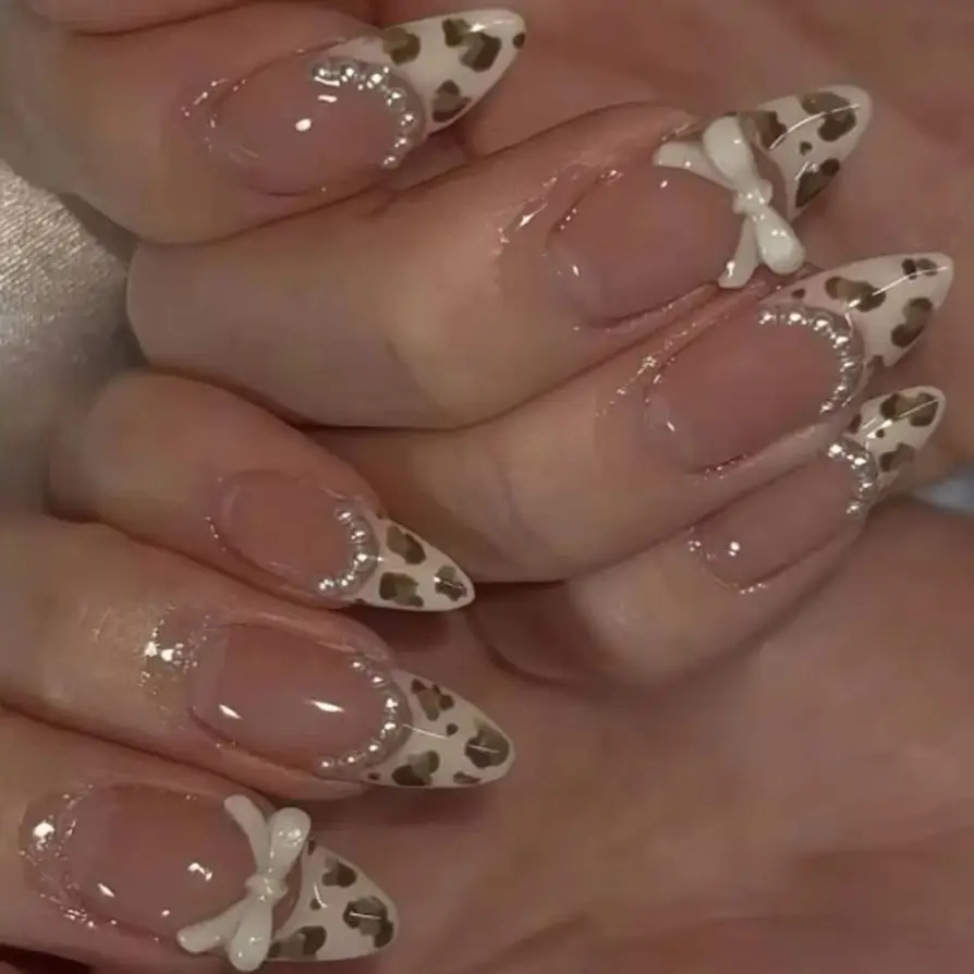 

Leopard Print Bowknot Pearl Fake Nails Art French Polka Dot Almond False Nails Charms Long Pointed Press on Nails Manicure Tools