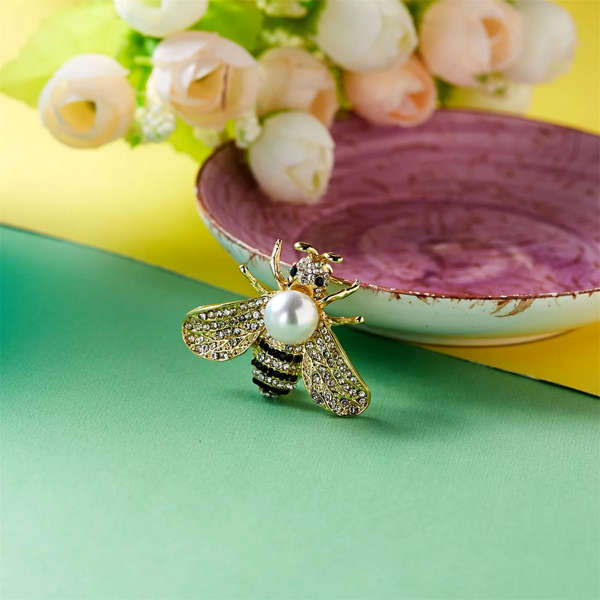 Kristall Kleine Biene Broschen Für Frauen Exquisite Vintage Strass Insekt Biene Anstecknadeln Tier Abzeichen Vielseitig Schmuck Geschenk – Detail 5