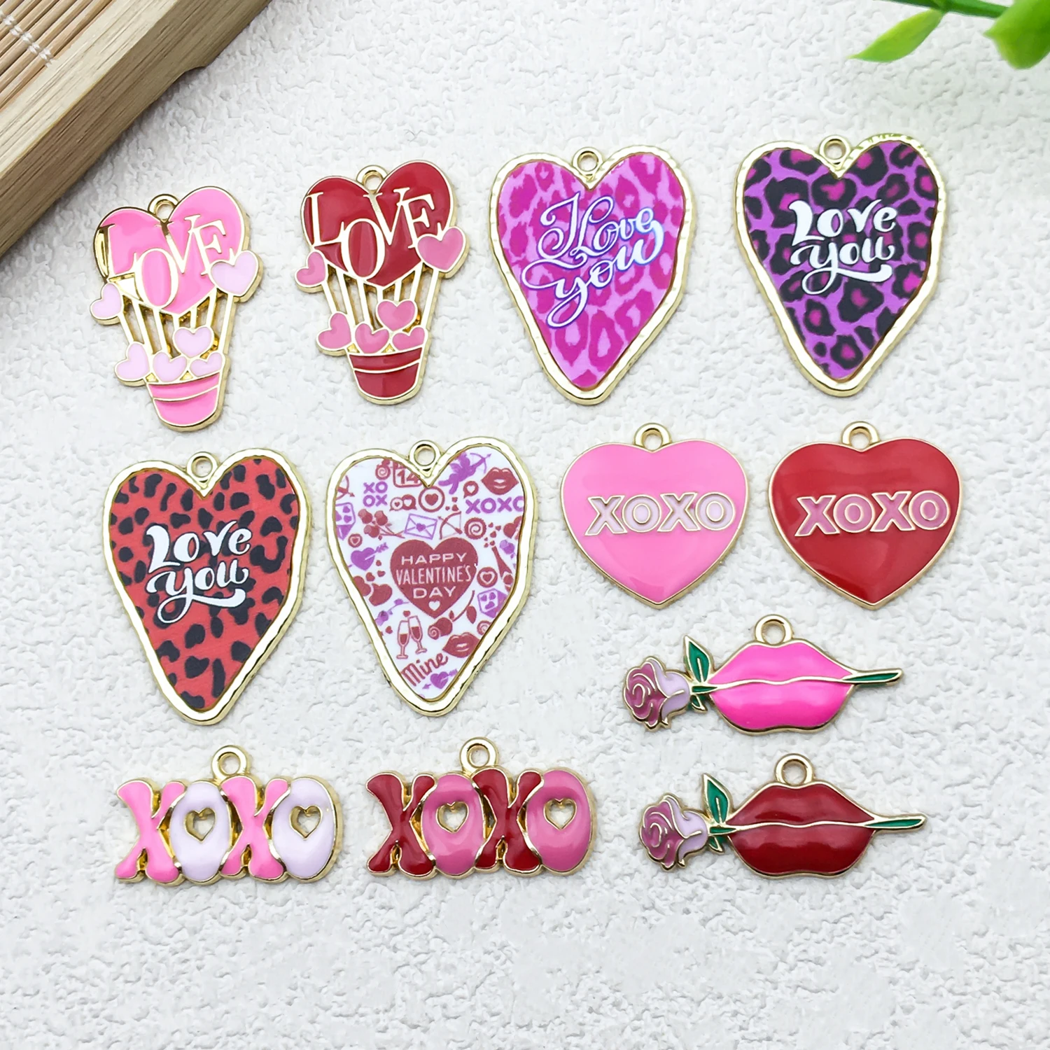 

Mix 12pcs Drip Oil Alloy Simple Valentine's Day Collection, DIY Necklace Jewelry Making, Valentine's Day Fashion Accessories