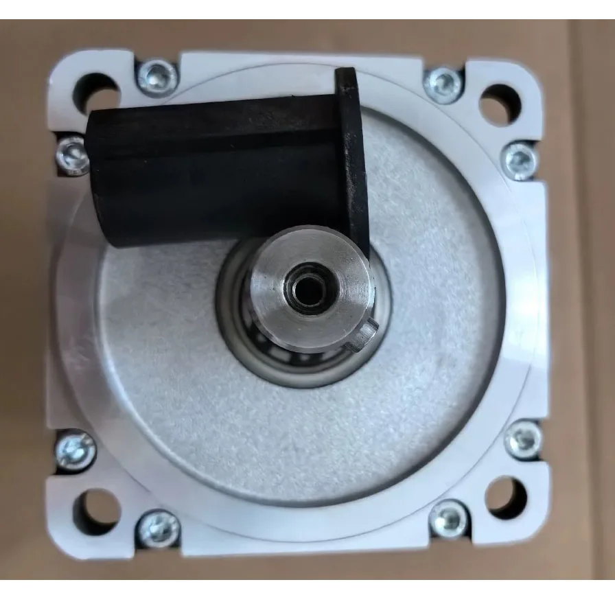 8LSA44.R2030D100-3 Servomoteur Avec garantie