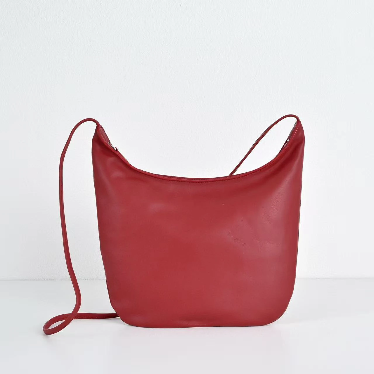 2026 New Women's Sheepskin Shoulder Crossbody Bag, Elegant and Versatile Texture