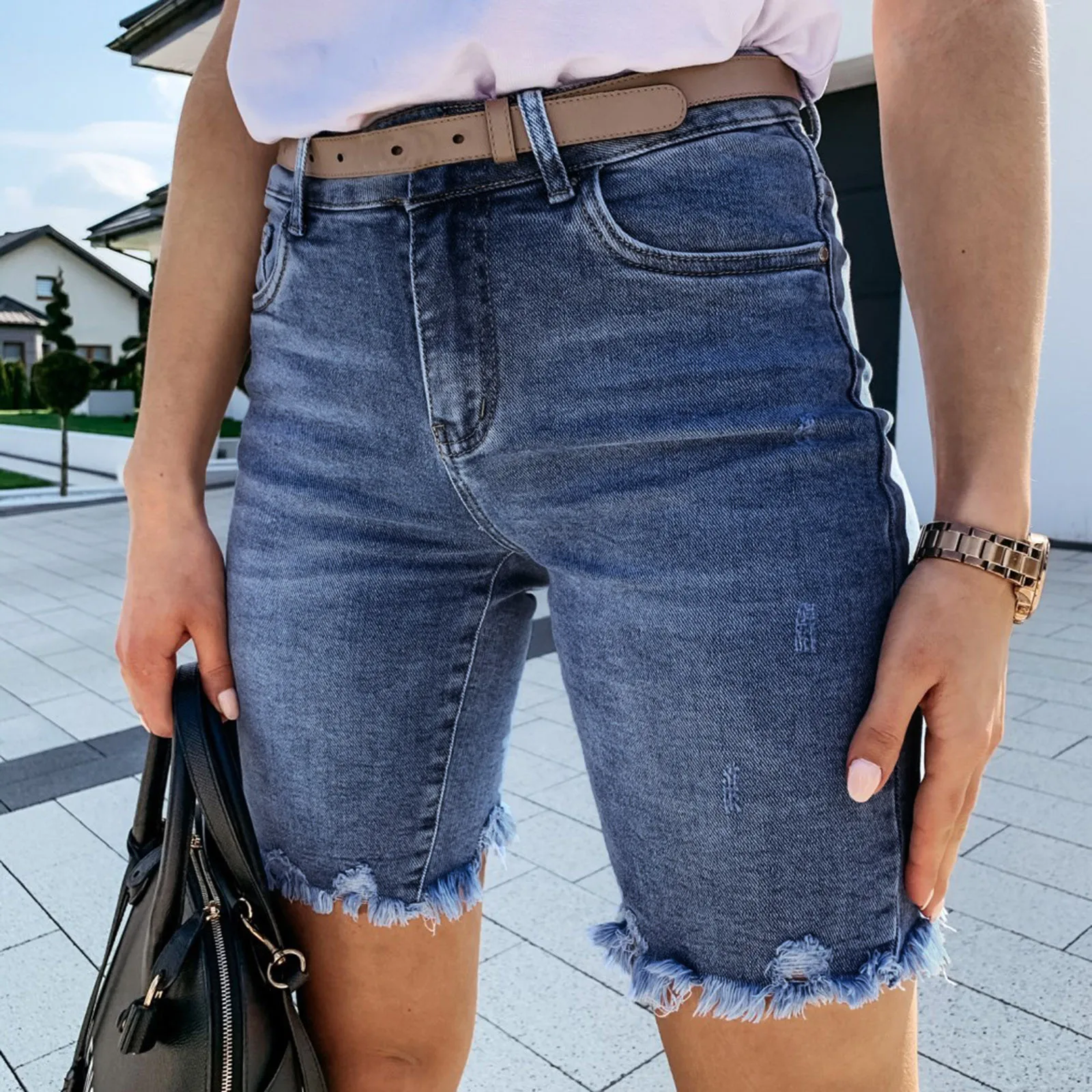 

2024 Summer Women Denim Shorts High Waist Slim Ripped Jeans Shorts Street Denim Perforated Fashion Casual Fringe 5 Point Shorts