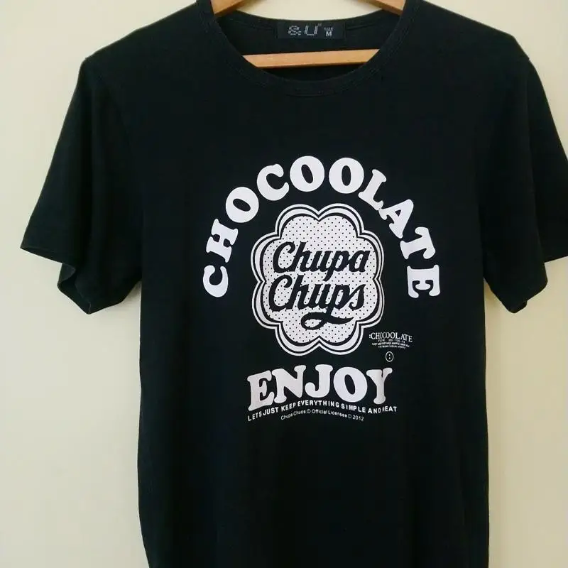 

Симпатичная шоколадная футболка Chupa Chups Enjoy черная хлопковая футболка размера M