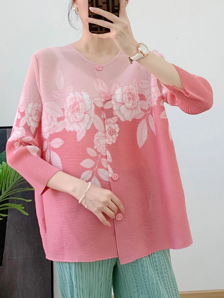 LANMREM Pleated Shirts For Women Round Neck Long Sleeves Flower Printing Single Breasted Female Elegant Top 2024 New 2DA5005