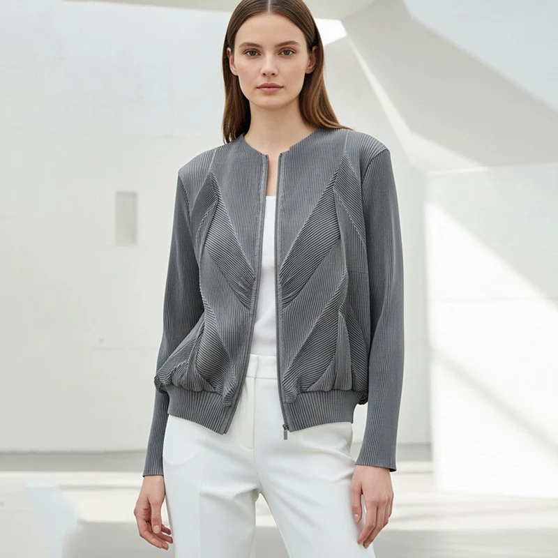 

2026 Spring New Fashion Jackets Zipper Design Niche Loose High-end Round Collar Lightweight Pleated Women Short Coat