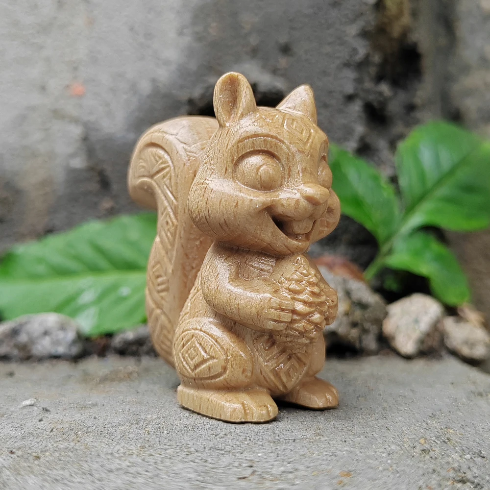 1.8 Inch Hand-Carved Wooden Squirrel Figurine Ornament, Natural Style, Modern Style, Suitable for Christmas Decorations, Halloween Decorations, Men's Gifts, Office, Centerpiece, Study, Birthday Gifts
