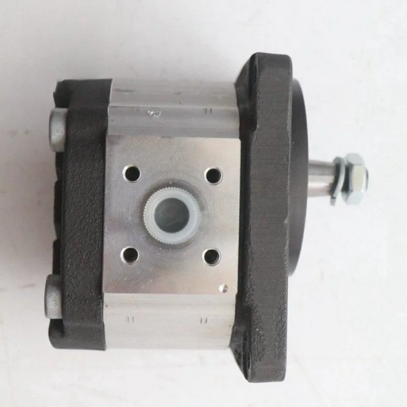 

Factory Direct 0517 Series Hydraulic Pump 0517415001 0517625302 0517625303 0517625304 0517525304 Gear Pump