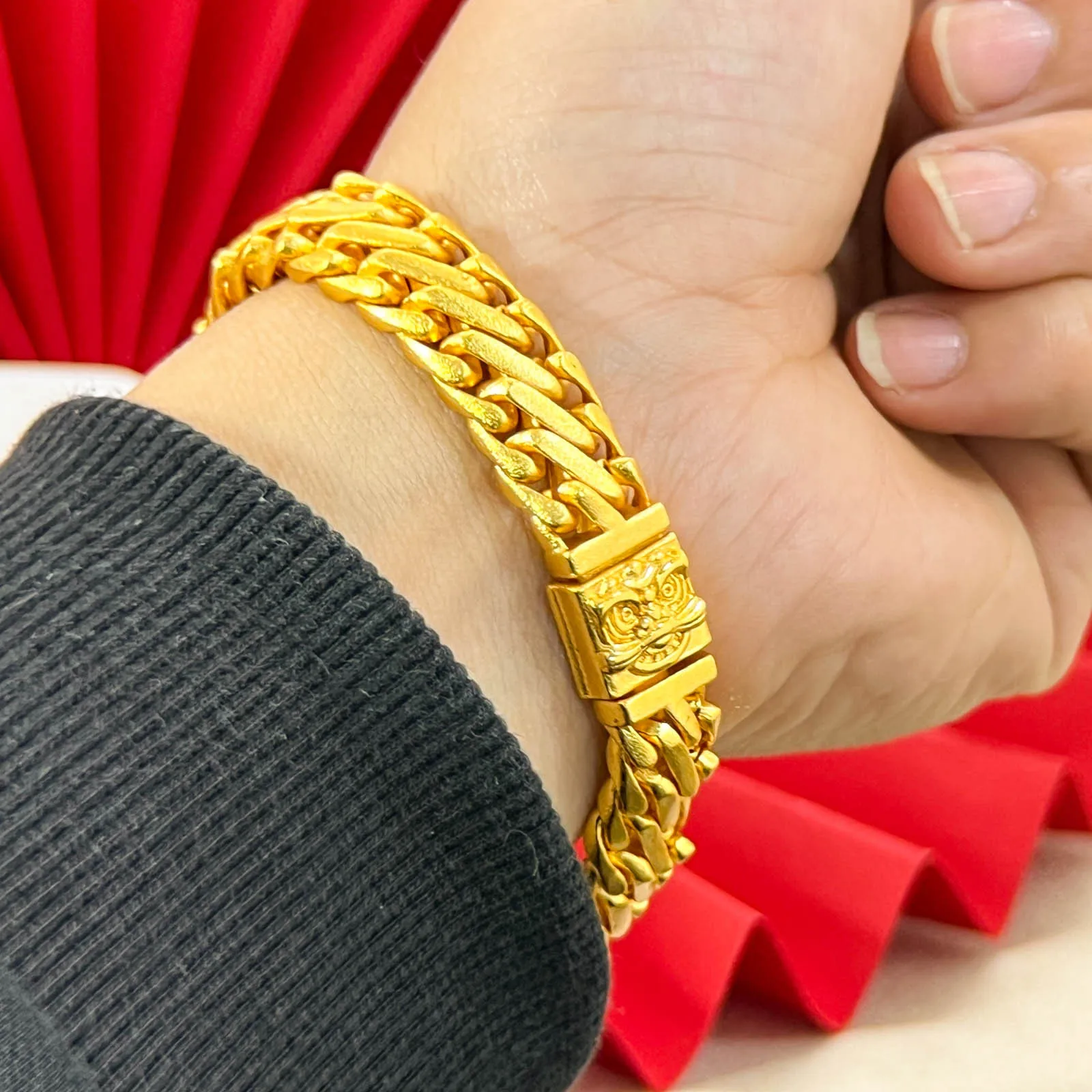 

Ancient method 9999 three horse whip bracelet, lion awakening whip, Cuban boss 24K real gold bracelet, domineering jewelry