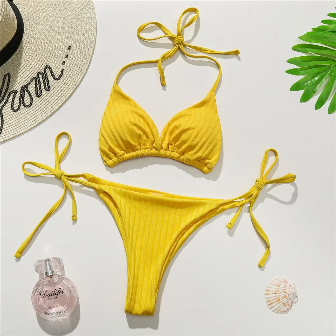 Neuer, verführerischer, gerippter Bikini mit Halterneck und String-Schnitt, Damen-Badeanzug, zweiteiliges Bikini-Set, gepolsterter Badeanzug, Badebekleidung, Modell V2971. – Detail 28