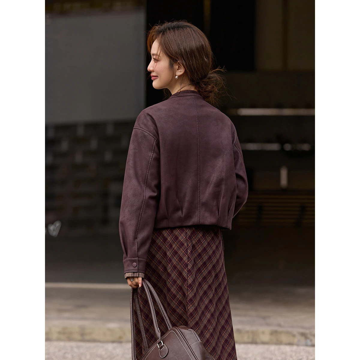 Kurtka damska VIMLY ze sztucznej skóry, codzienna, z okrągłym dekoltem, łączona z płóciennym wzorem w kratę, skórzany płaszcz zimowy 2025, pikowane mankiety, zapinana na klamrę, odzież damska A3307