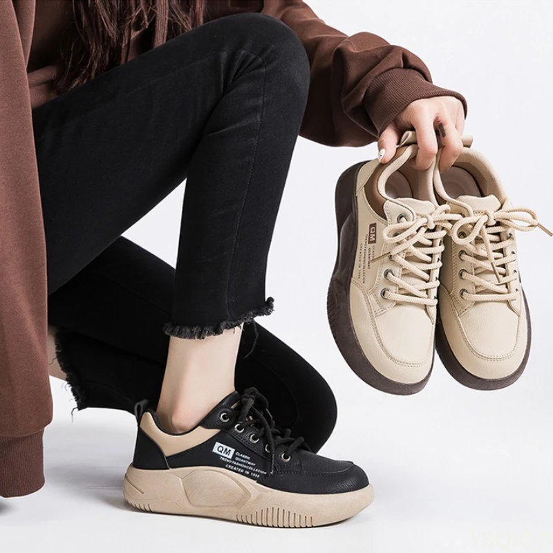 Große Größe Frühling Herbst Mode Neue Dicke Sohlen Höhe Zunehmende frauen Flache Schuhe Nische Trend Vielseitige frauen Einzelnen schuhe