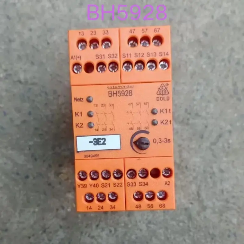 

Б/у тест ОК Реле безопасности FF SRSTD30R2-2