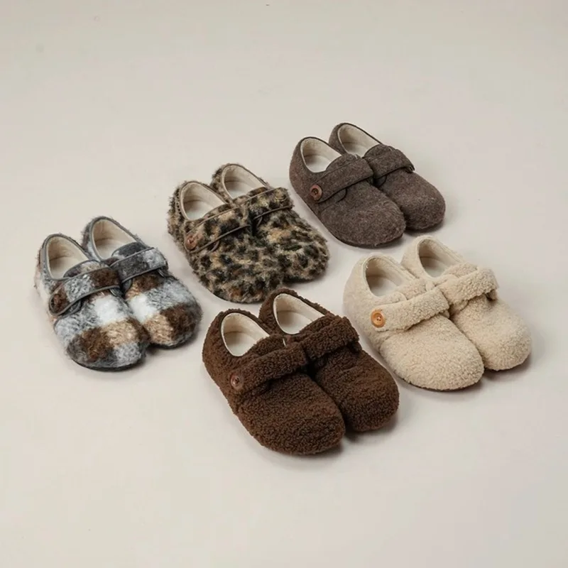 

Shoes for Women Winter Fashion Cork Insole Warm Plush Slippers Shoes with Arch Support Cozy Home Furry Suede Mules