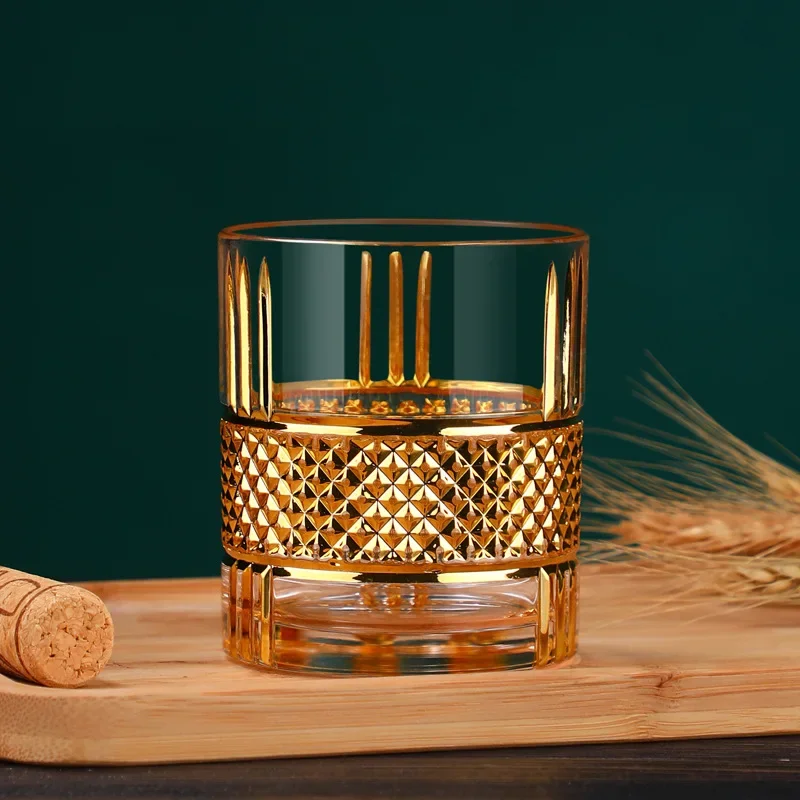 

European-style luxury Phnom Penh Whiskey Cup with high sense of home master hand-painted gold glass xo strong glass