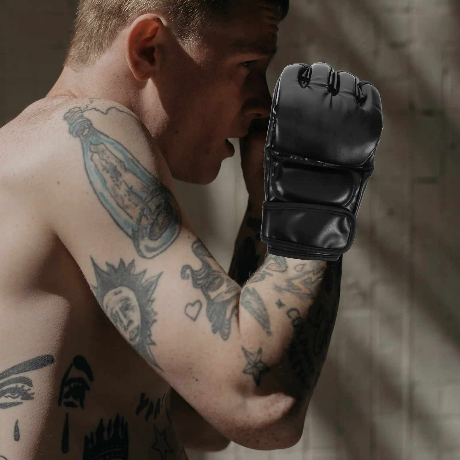 

Professional Boxing Gloves Half Finger MMA Durable PU Material Adjustable Wristband Fight Training Punching Bag Gloves Martial