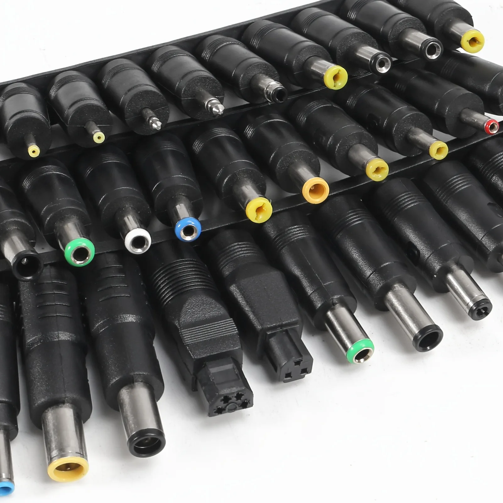 

34pcs Connectors DC 12V Power Adapter 12V Jack Charger Connector Plug For Notebook AC DC Laptop 220V To 5V 12V 24V Power Adapter