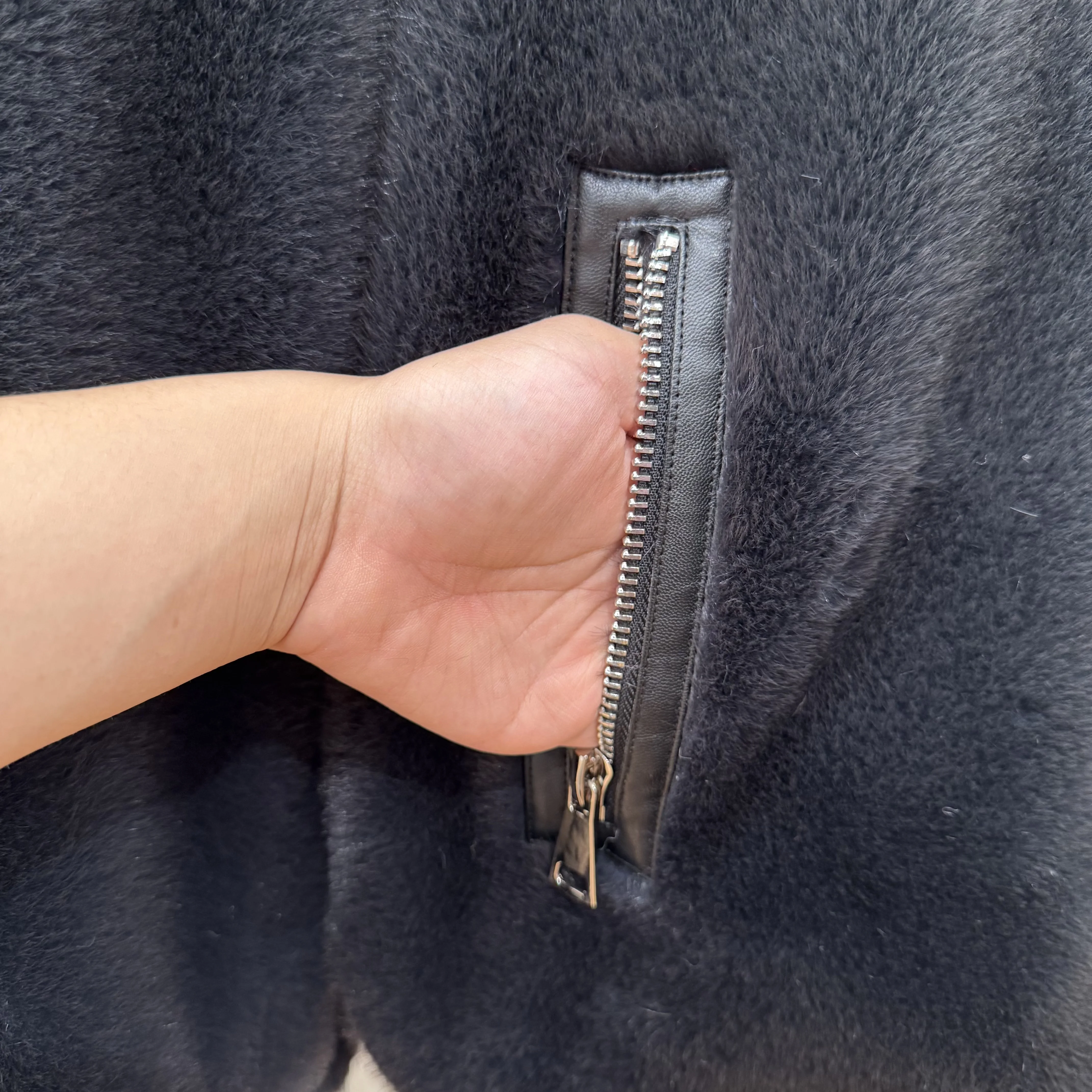 Bo cui Winter-Damen-Casual-Mode-Kunstpelzjacke mit Kapuzenreißverschluss-Design, vielseitiges, lockeres und schlankmachendes Oberteil aus Nerzfell