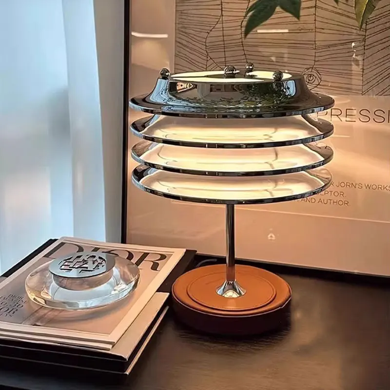 

Швейцарская простая современная настольная лампа для гостиной, дивана, кабинета, рабочего стола, спальни, прикроватная ночная лампа, атмосферный светильник