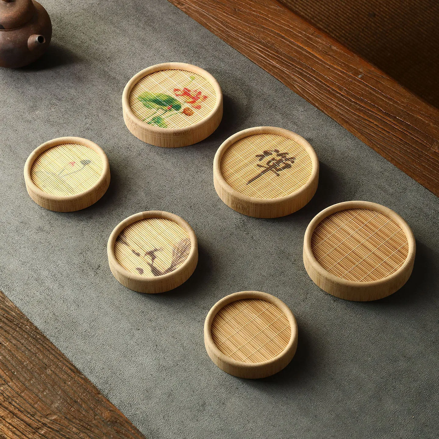

Bamboo printed circular cross shaped tea mat, tea set, tea ceremony, cup coaster, cup holder, heat insulation mat