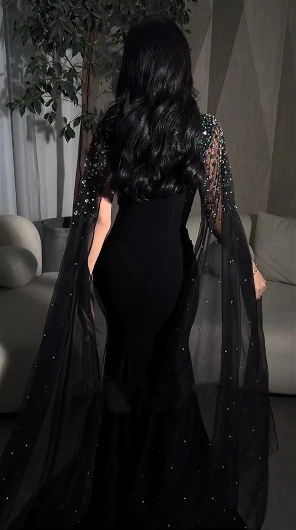 2025年レディースイブニングドレス、カスタムメイドのイブニングプロムウェディングドレス、フォーマルな機会、パーティードレス、エレガントで豪華なボールガウン