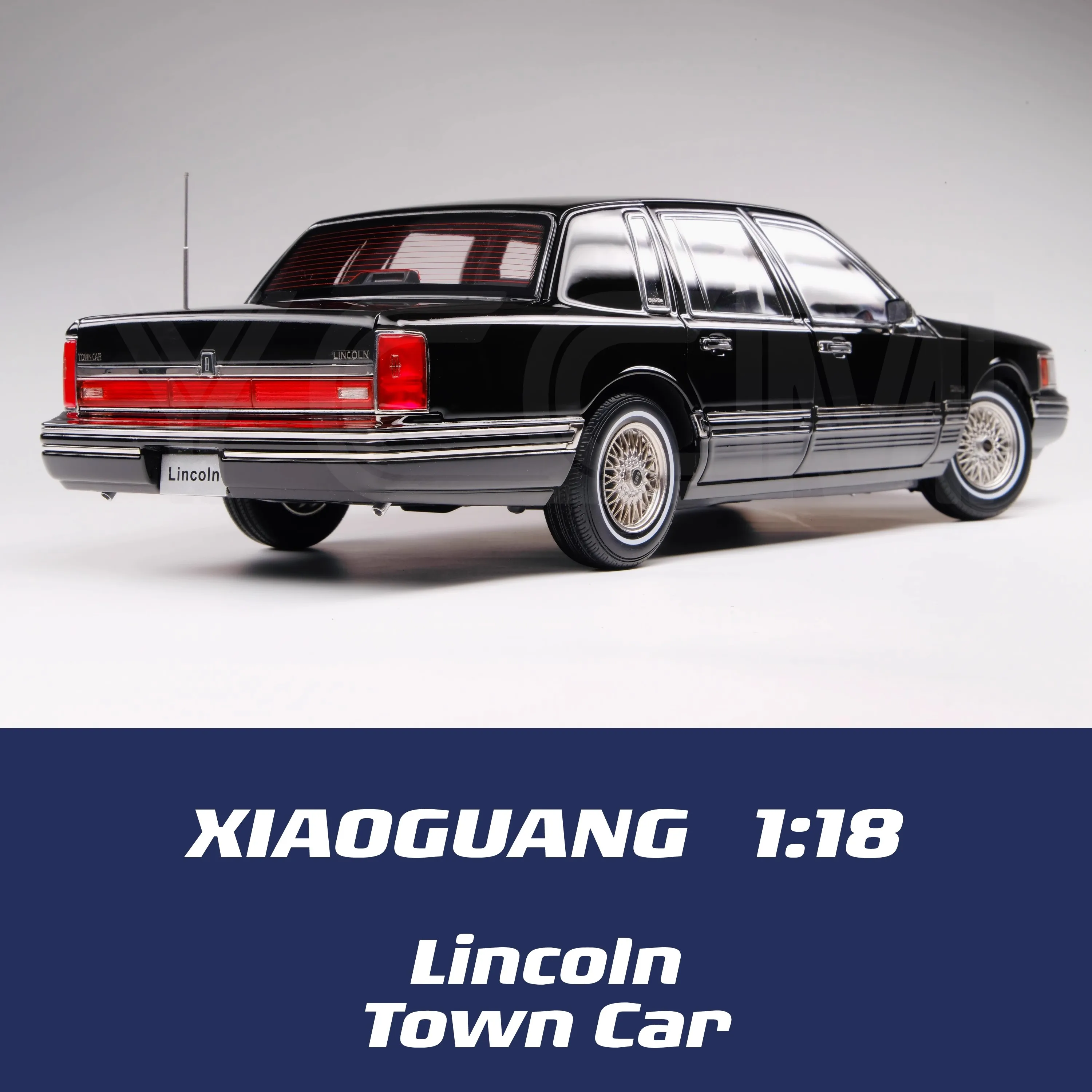 Xiaoguang 1/18 City Lincon TOWNCAR Alloy Simulation Car Model