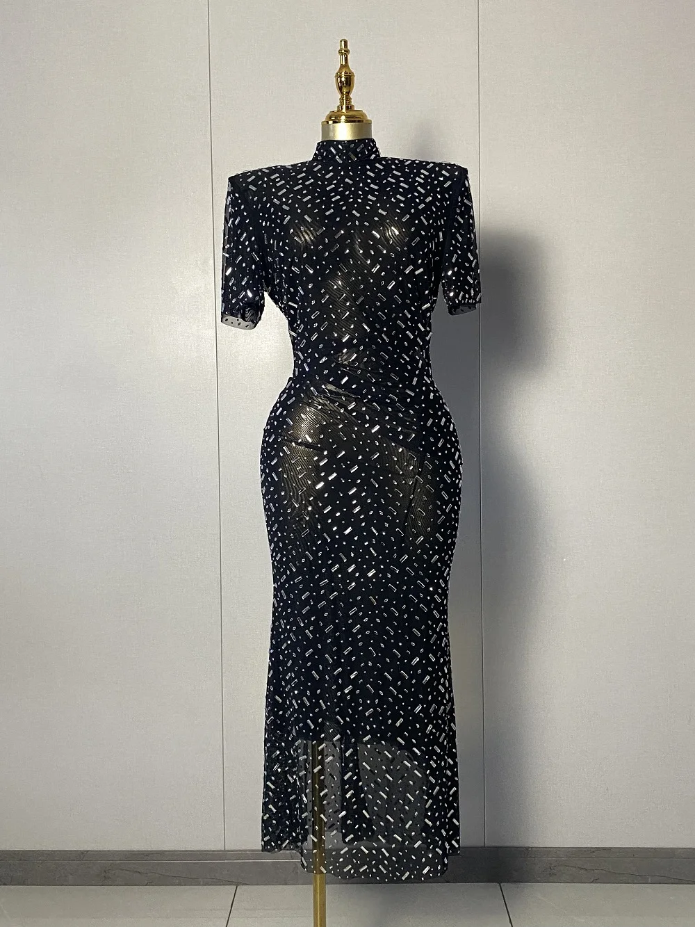 

New Women Sexy Short Sleeve O Neck Diamonds Black Midi Bodycon Dress 2025 Elegant Evening Club Luxury Birthday Party Dresses