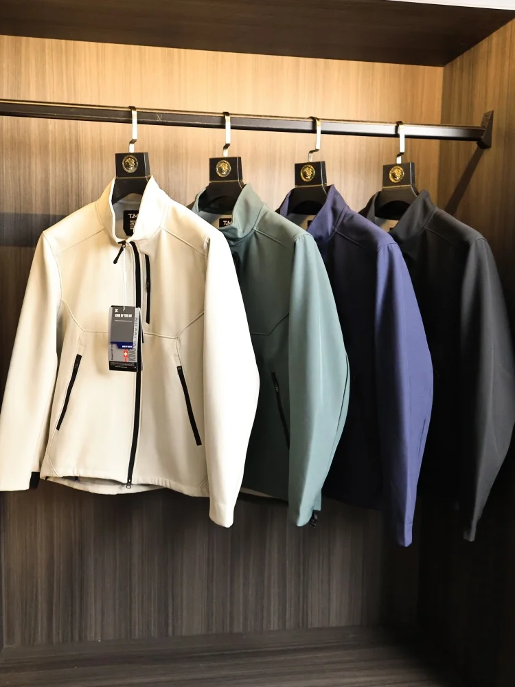 Outdoor Tech Double Layer Composite Soft  Men's Fleece Lined Warm Jacket Fashionable Urban Style Windproof Waterproof