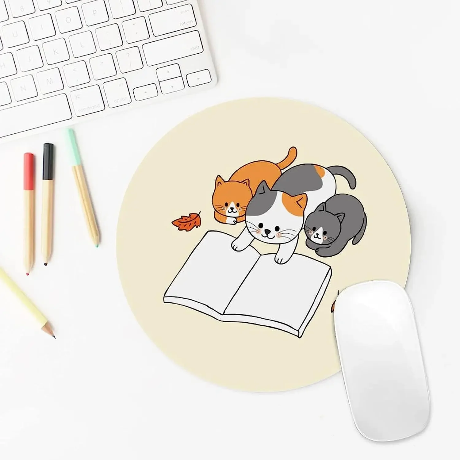 منصات الماوس المستديرة اللطيفة القطط قراءة كتاب الأسرة العمل الألعاب دائرة الماوس حصيرة لأجهزة الكمبيوتر المحمول الكمبيوتر (7.8x7.8x0.08 بوصة) #5