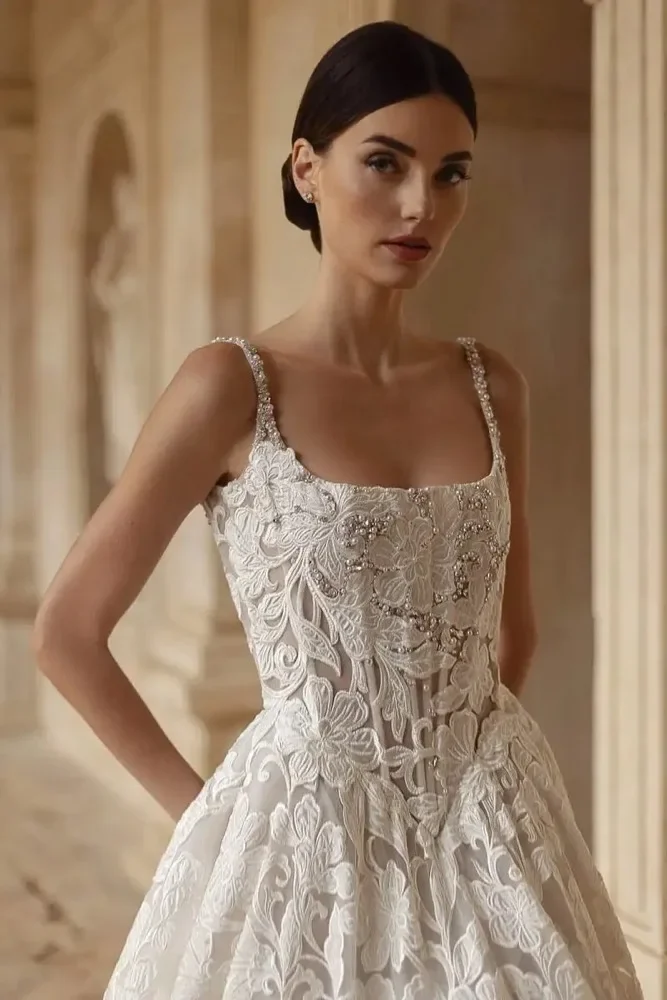 ชุดแต่งงานลูกไม้แบบสั่งตัด สายเดี่ยว ชุดคลุมเจ้าสาวแบบไม่มีแขน คอเหลี่ยม ชุดเจ้าสาว