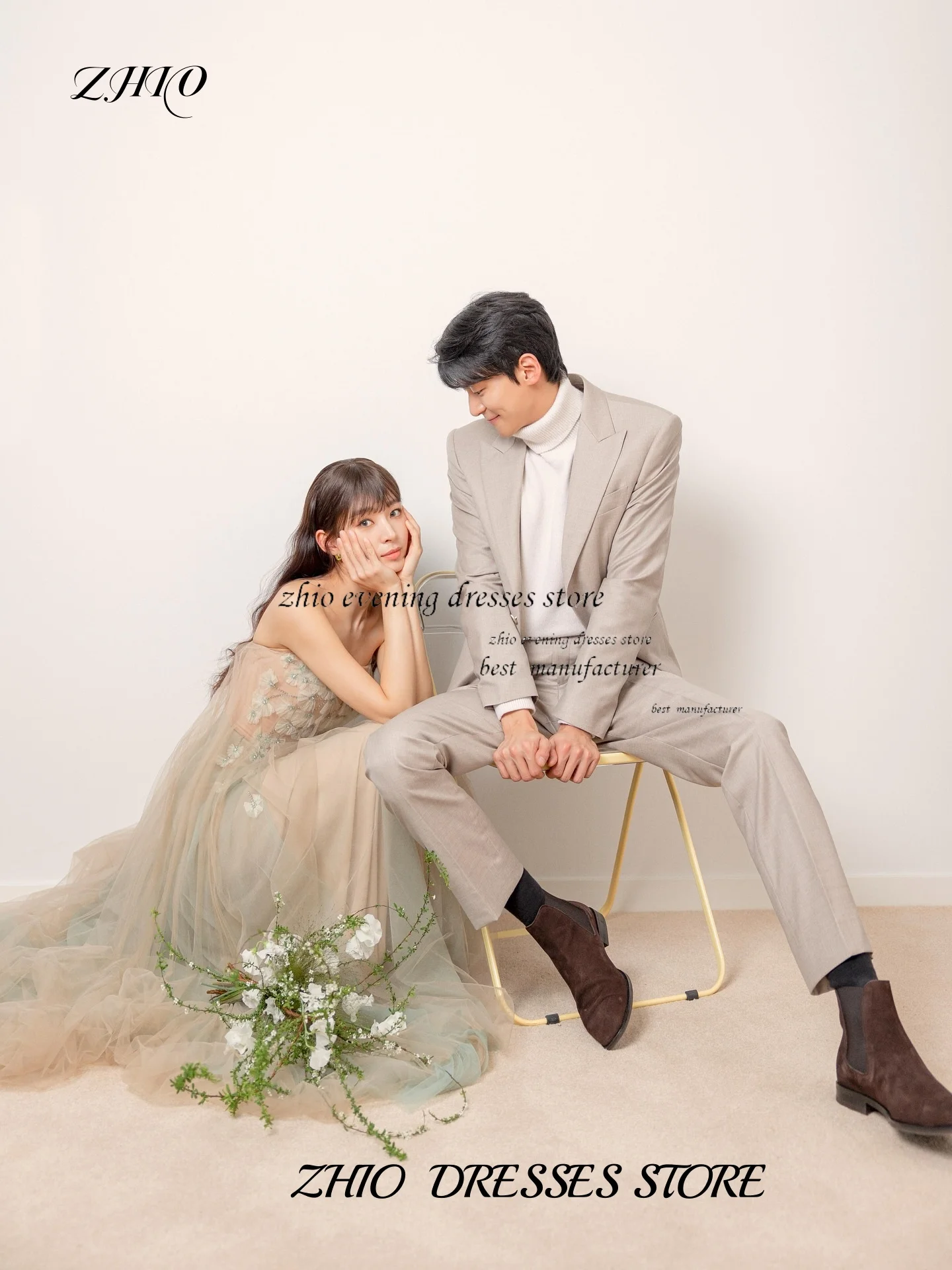 ZHIO Tulle ricamato floreale personalizzato Matrimonio coreano senza spalline A-Line Abiti lunghi fino al pavimento Tiro di nozze, Festa di fidanzamento