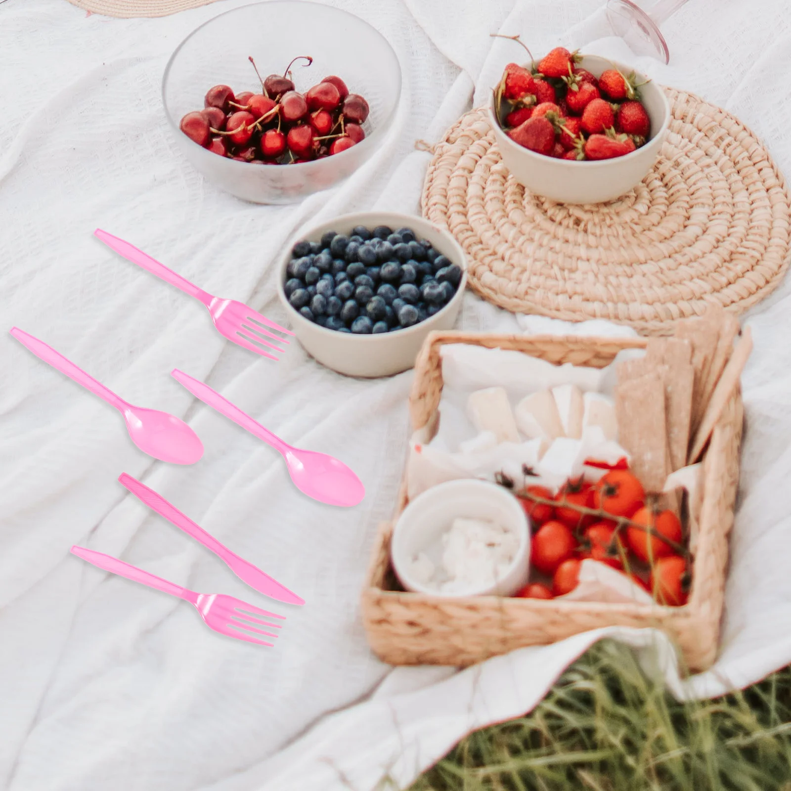 

3Sets Cutlery Set Party Accessories Fork Spoon Cutter One Time Use Safe Odor Free Comfortable Handle Mellow Smooth Burrs Free