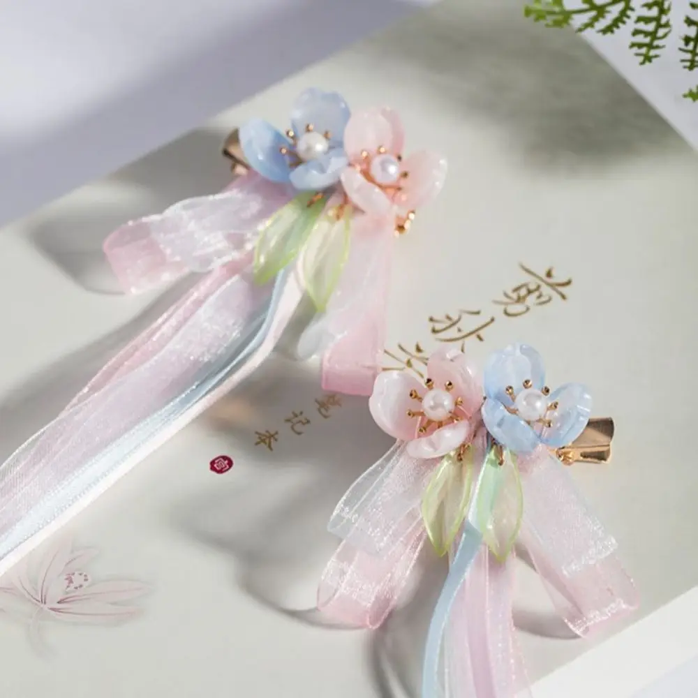 

2pcs Sweet Tassels Plush Bow Hair Clips Exquisite Jewelry Crystal Headwear Headwear Bowknot Flower Hairpin Lunar New Year