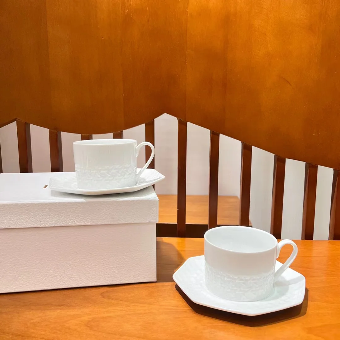 Quan Zhan Series Coffee Cup Bone china coffee cup and saucer set of two cups and two plates of afternoon tea