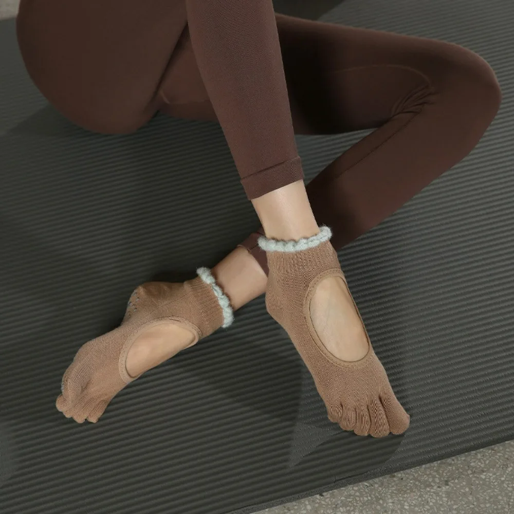 

Fashion Cotton Women Yoga Socks Anti-slip Ruffle Grips Pilates Socks Hollowed-out Breathable Toe Socks Yoga