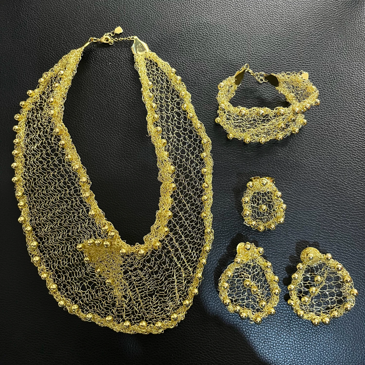 Yulaili new unique fashion jewelry set 18K gold plated hollow-out mesh necklace designed for senior elegant girl birthday party