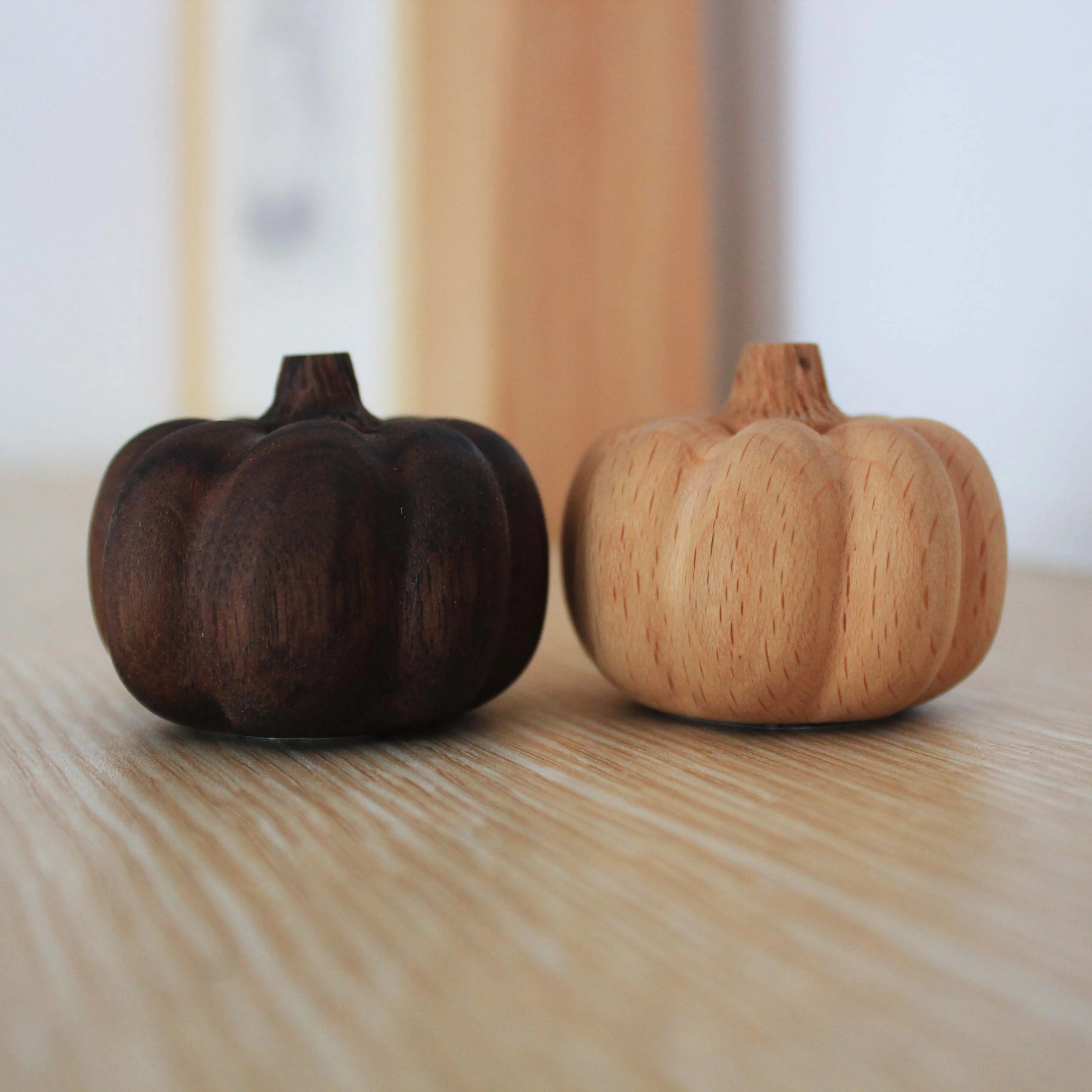 

Handmade pumpkin ornaments, expanded fragrance wood, car interior fragrance handle, small items, solid wood