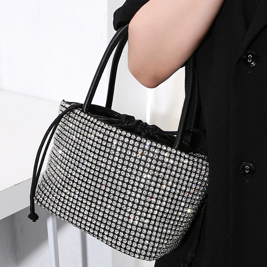 

Luxury party dinner bag, drawstring diamond handbag, large capacity bucket bag, banquet chains shoulder crossbody women's bag