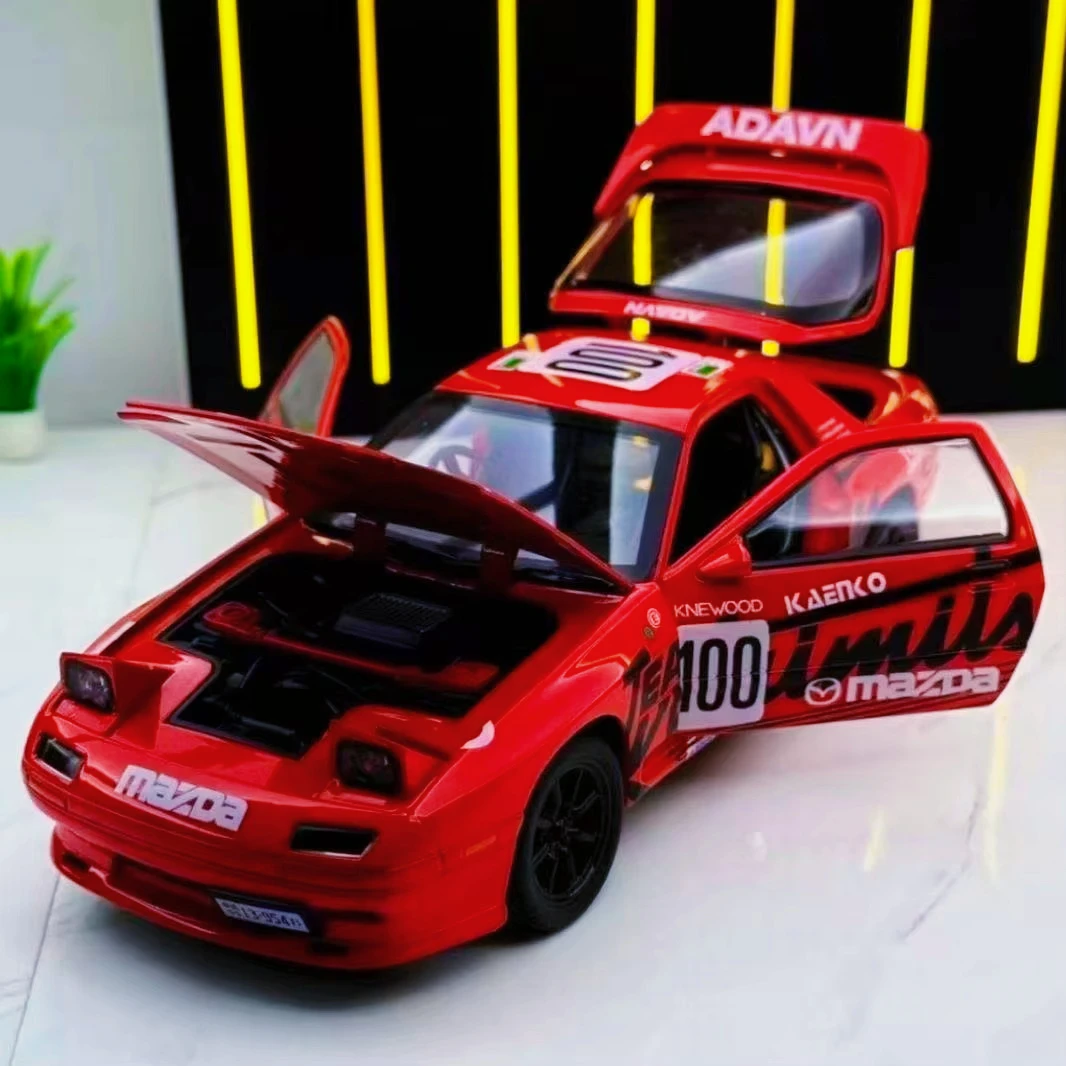 

1:24 Mazda RX7 FC Latte Art Initial D Supercar из сплава, литая под давлением модель автомобиля, звук и свет, тонкая продвинутая модель автомобиля, коллекционные предметы