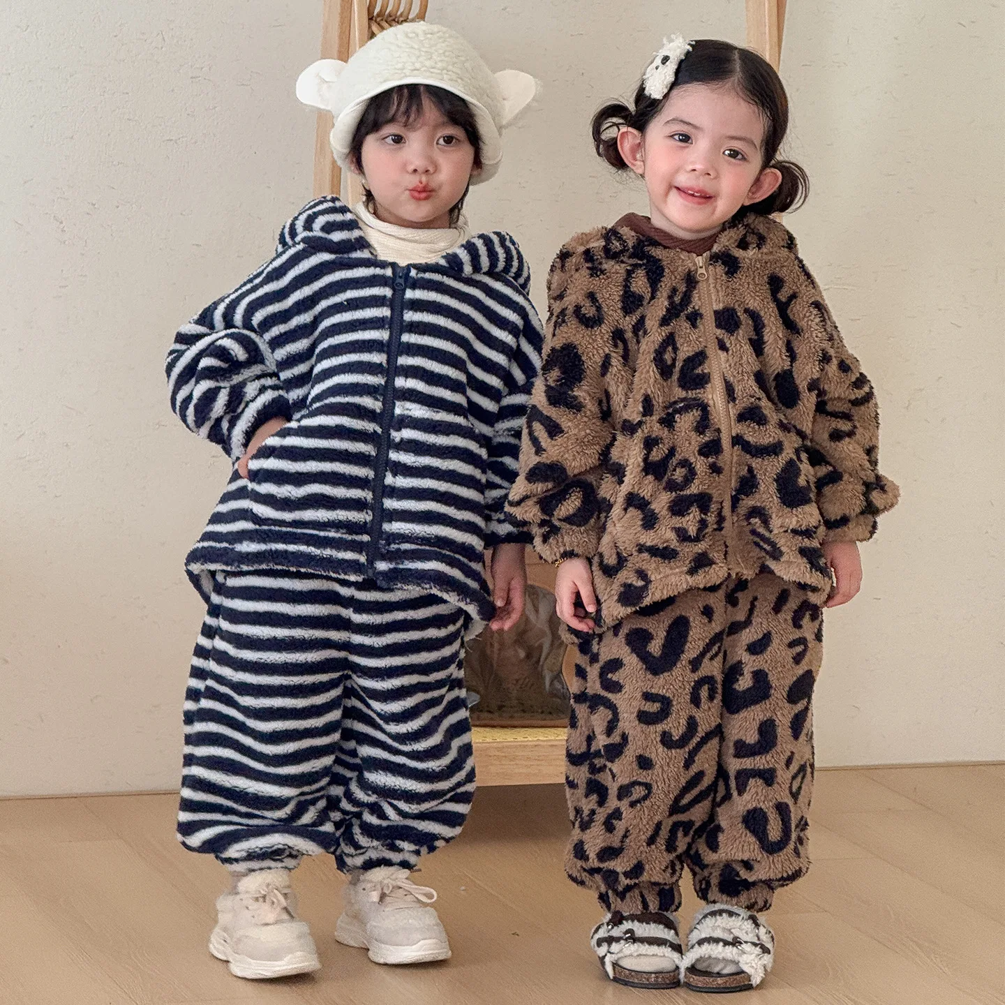 2026 Winter Children Home Clothes Set Plus Velvet Thick Boys Girls Hooded Flannel Pajamas 2pcs Suit Kids Casual Outfits 1-8 Year 3