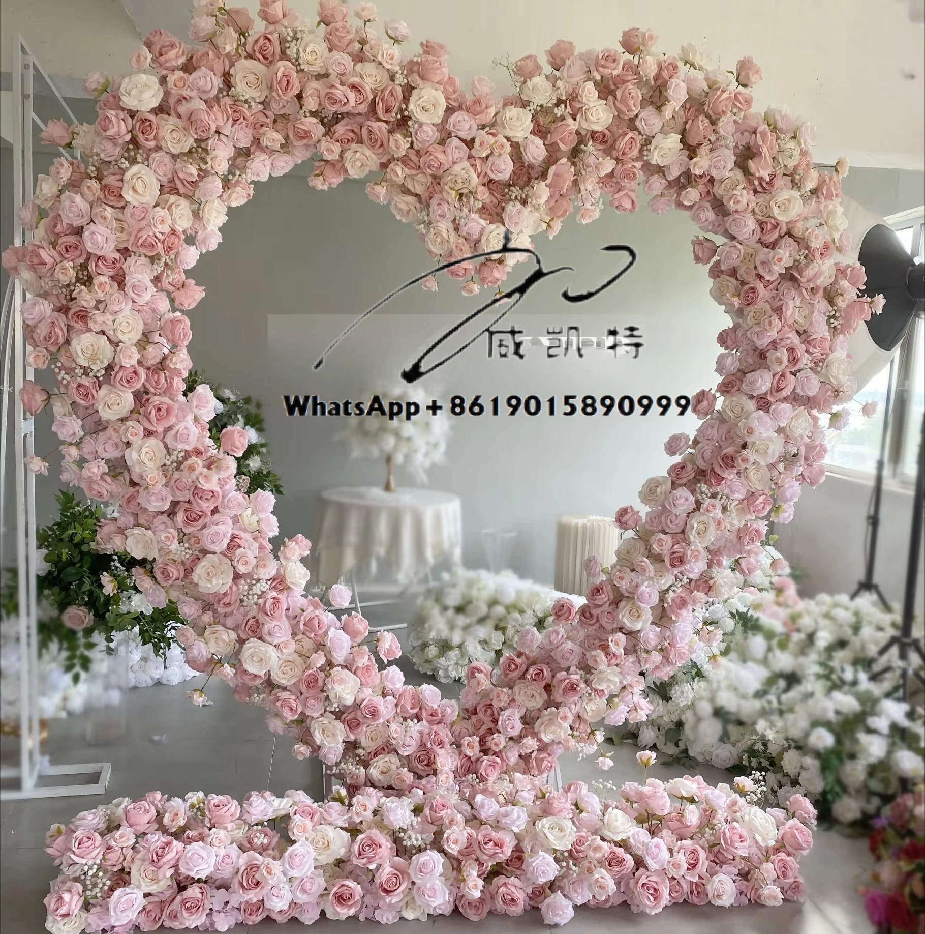 Wedding Backdrop Stage Valentine Decorations Marriage Proposal Red Roses Artificial White Flowers Heart Arch with Flowers