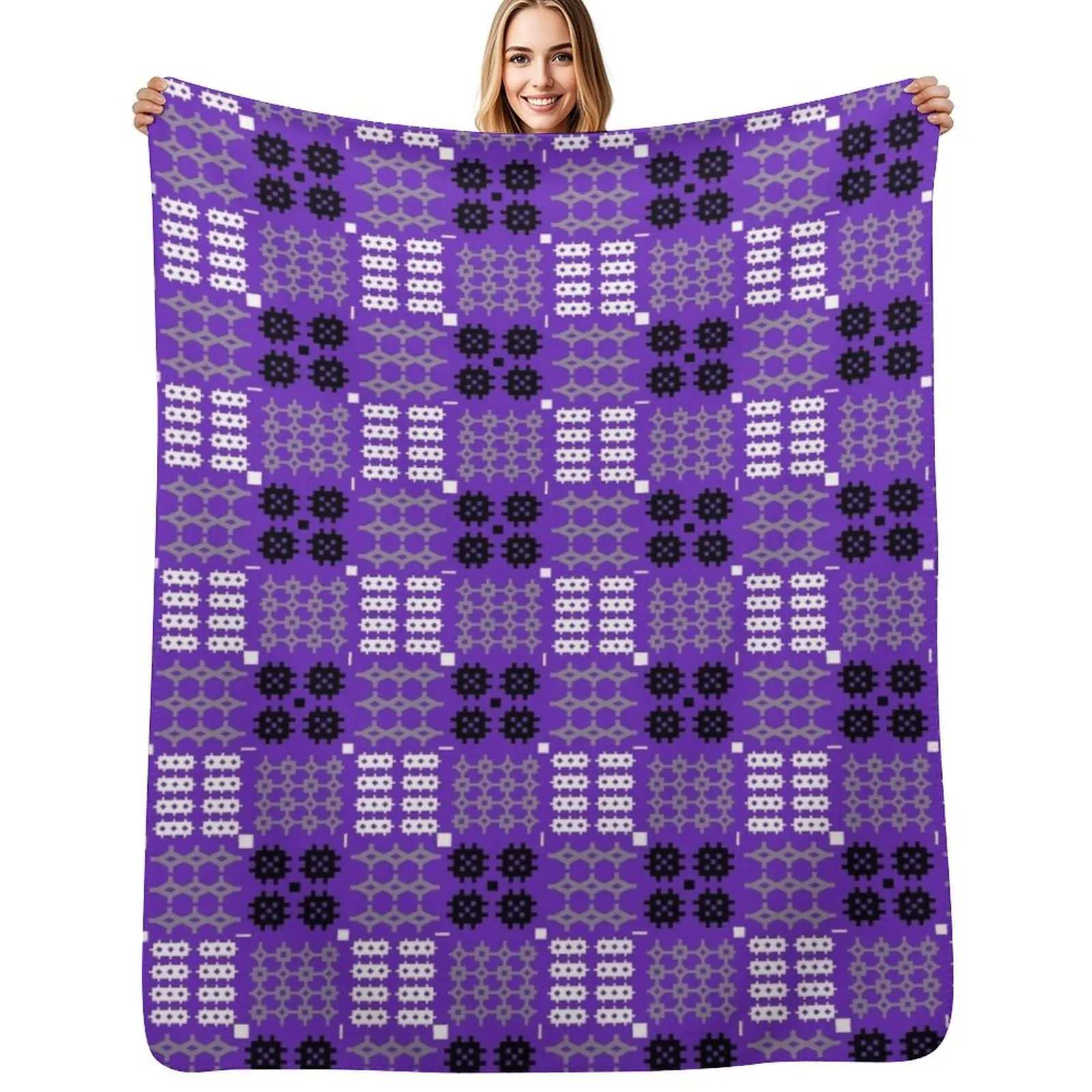 

Welsh Tapestry Pattern, Carthen Cymraeg, Cymreig (purple) Throw Blanket Luxurious Soft Blanket Holiday Gift for Family