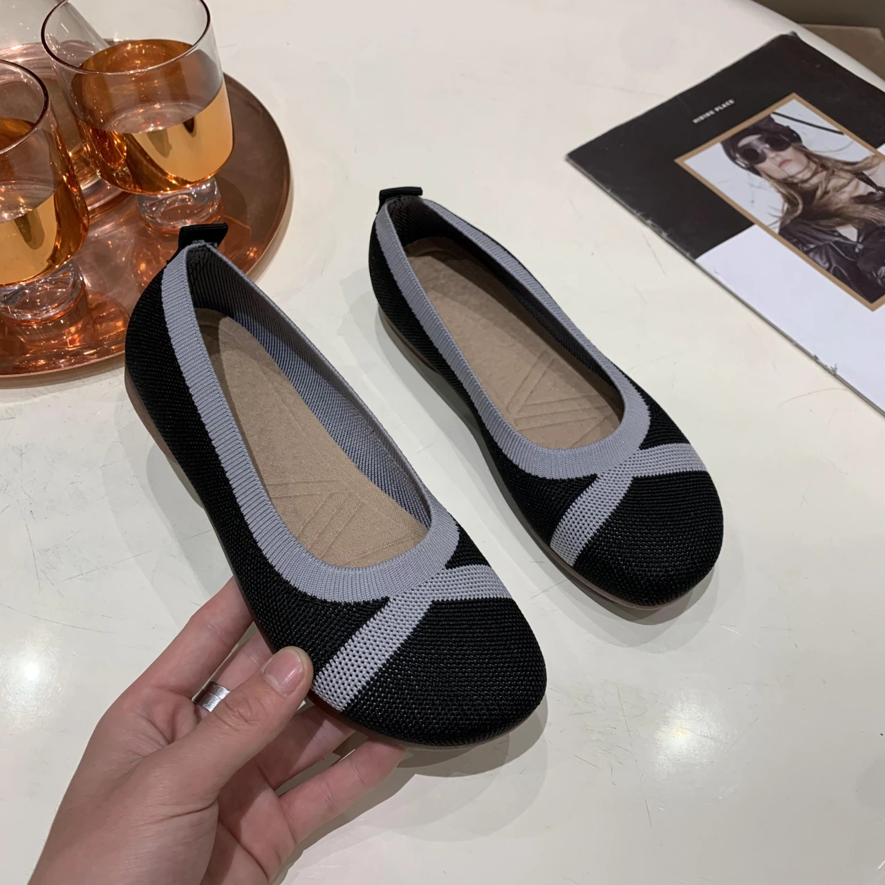 

Кроссовки 2025 года, женская обувь, легкие лоферы, повседневная дышащая летняя вулканизированная обувь с сеткой, уличная обувь без шнуровки, большие размеры 42