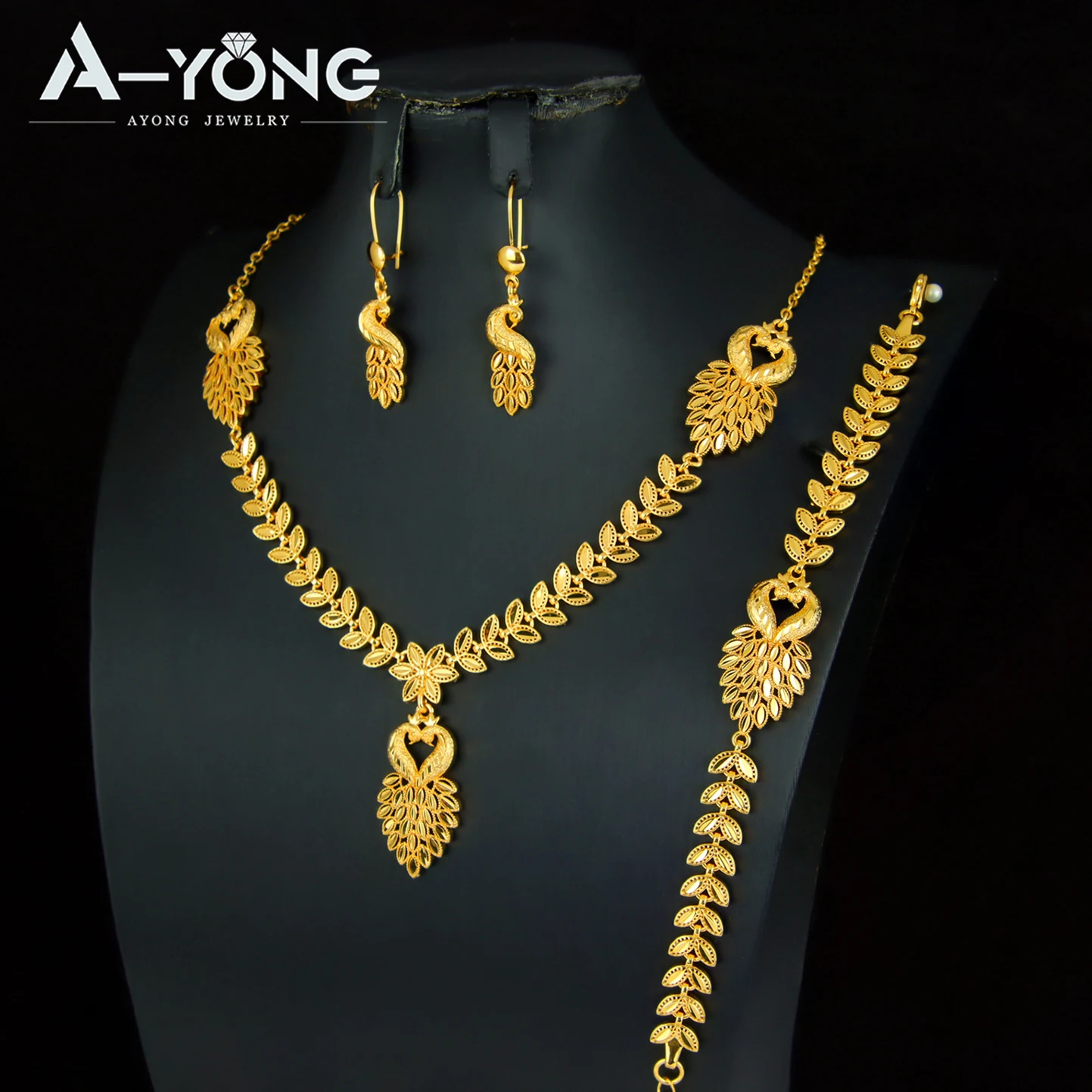 

Dubai Fashion Jewelry Set 21k Gold Plated Habesha Vintage Swan Necklace Bracelet Earrings Arabic Bridal Women Wedding Jewelrys
