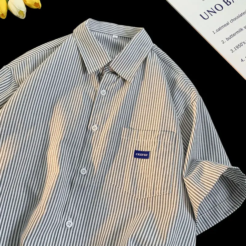 

Men's Striped Short Sleeve Shirt Casual Collar American Retro Top