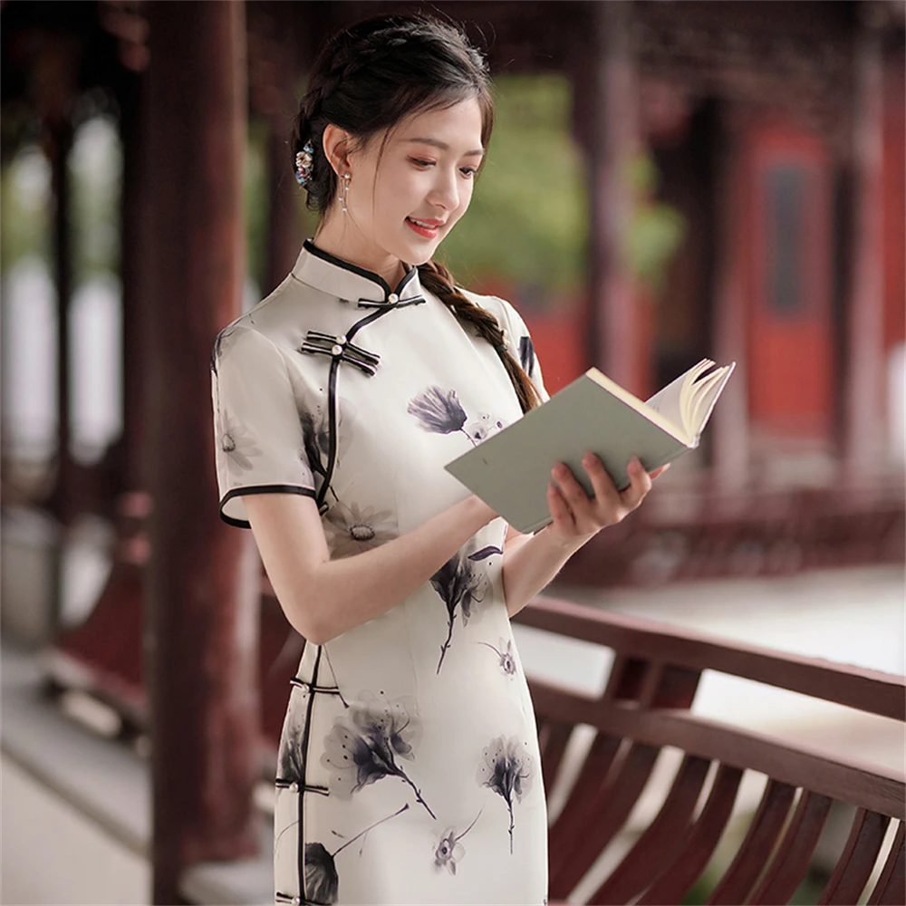 Classical Improved Short Sleeves Qipao Vintage Chinese Traditional Dress Girl Youth Style Long Cheongsam Female Wedding Costume