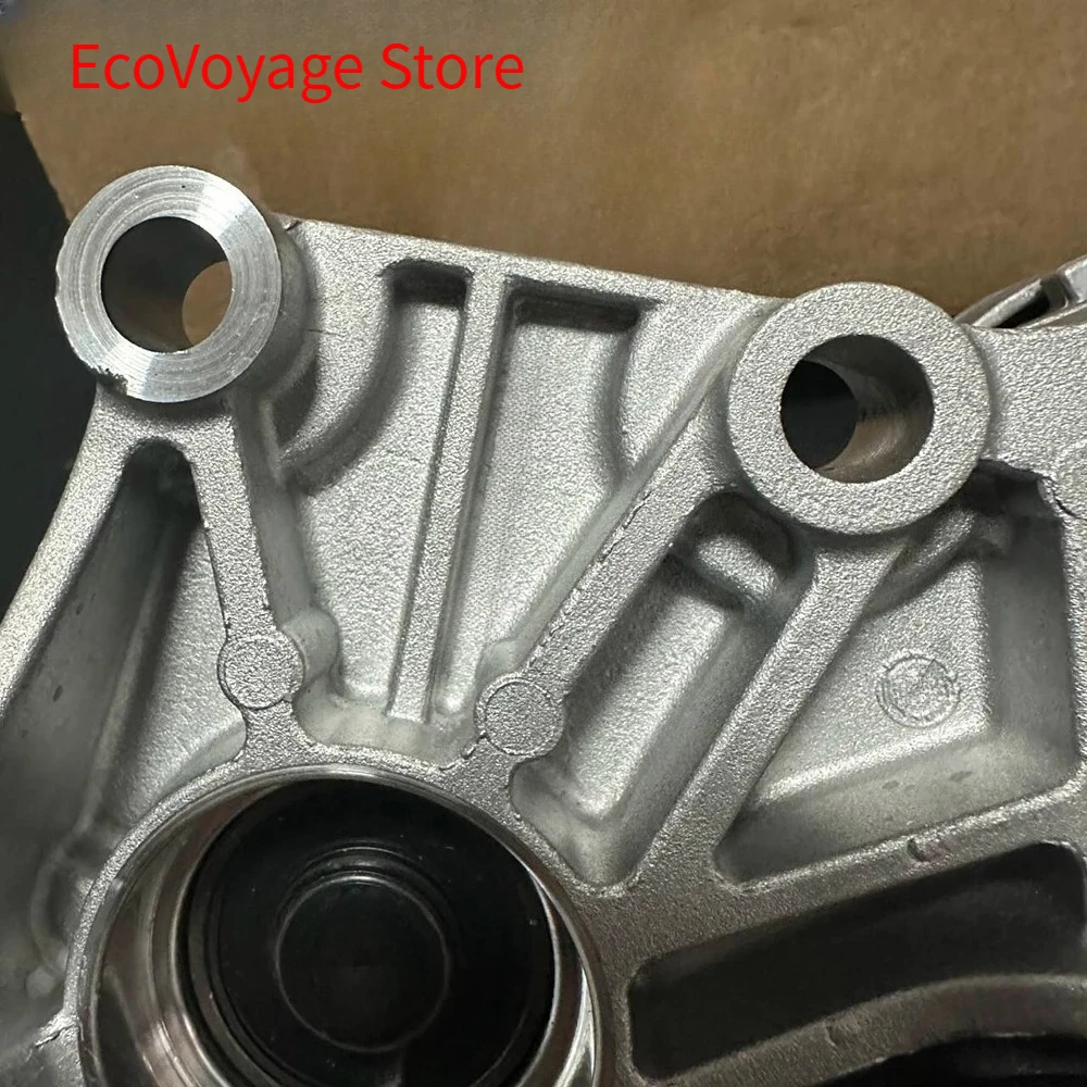 GENUINE  ROVER Supercharger BRACKET W IDLER PULLEY & BEARING  SPORT LR4 LR5 LR079294