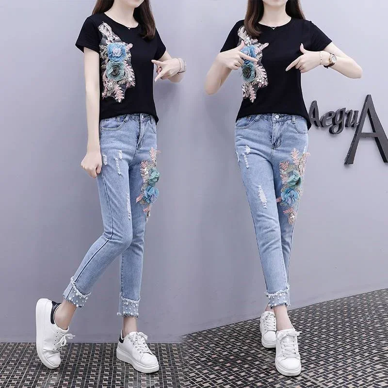 One Piece/Set 2024 Female Summer Heavy Work Beaded Embroidery Short Sleeve Small Foot Perforated Jeans Women's Two Piece Set LU6