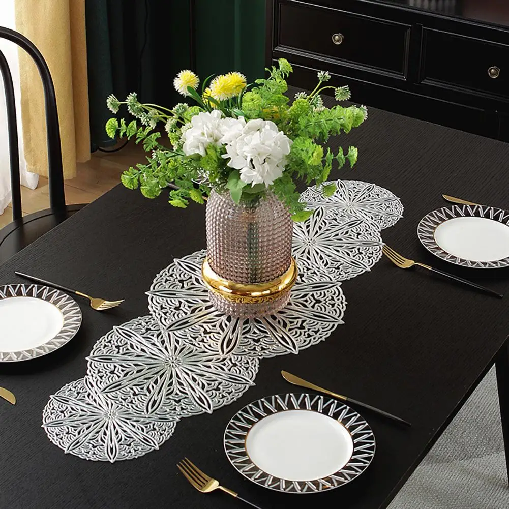 Washable Table Mats Hollow Flower Pvc Placemat Non-slip Heat Resistant Table Mat Washable Dining Doily for Wedding Tea for Vase