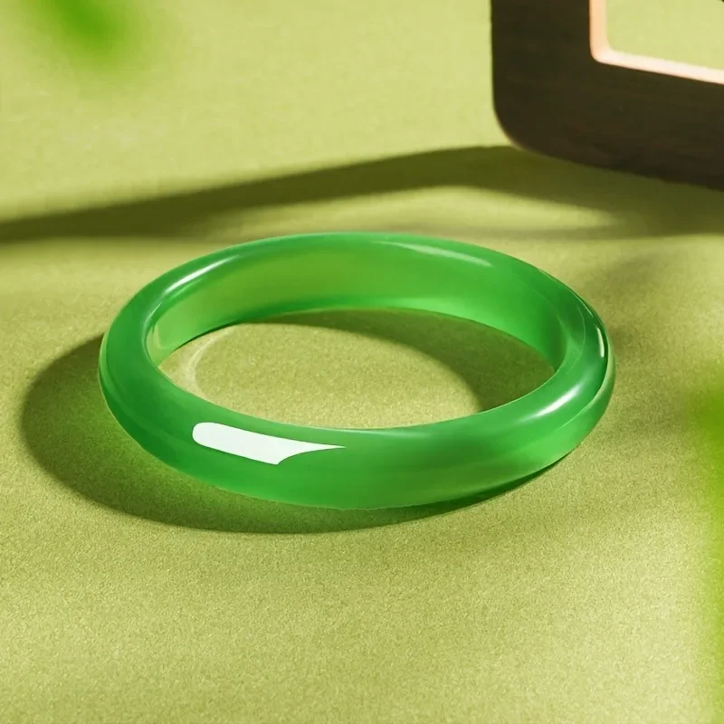 

Elegant Natural Bracelet - Simple Design, Exquisite Fashion Women's
